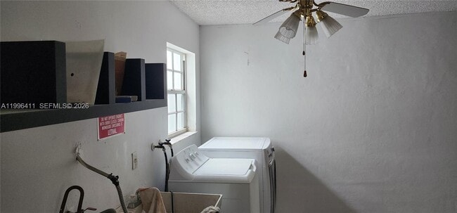 Building Photo - 4725 SW 143rd Ave