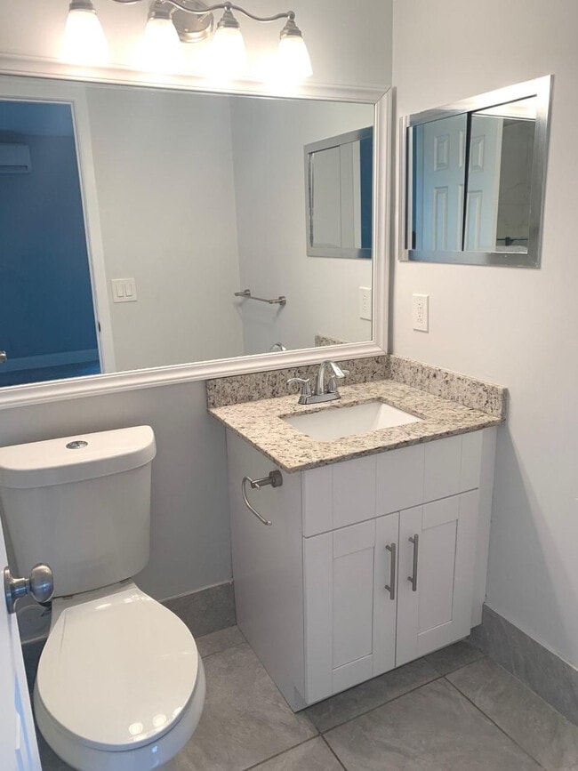 Building Photo - 4 Ventnor Dr