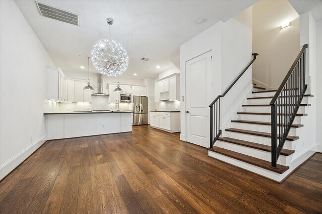 Building Photo - 2509 Dorrington St