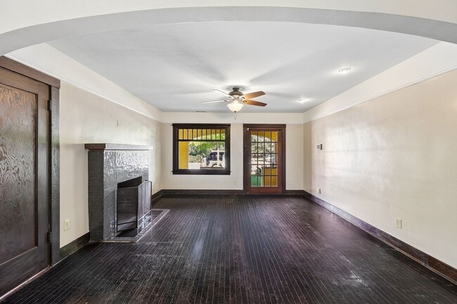 Building Photo - 133 N Tassajara Dr