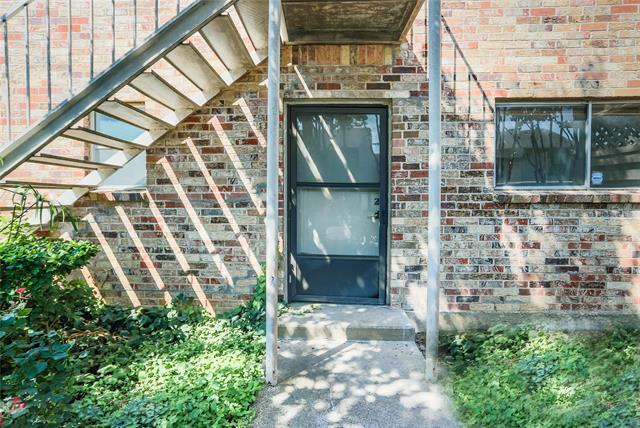 Building Photo - 5038 Matilda St