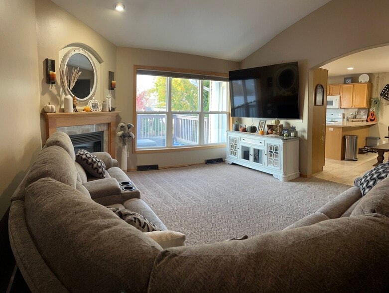 Building Photo - 2258 Spring Meadow Dr