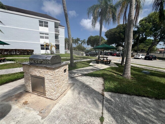 Building Photo - 8500 SW 212th St
