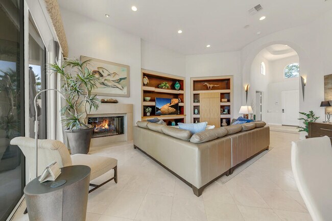Building Photo - 79005 Cll Brisa
