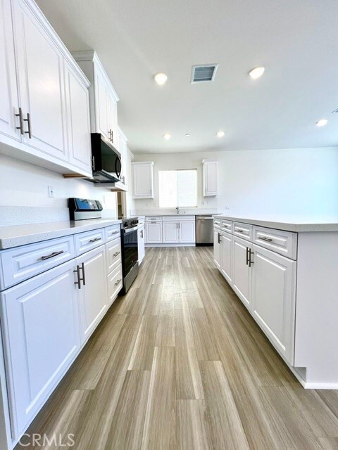 Building Photo - 9698 Babaco St