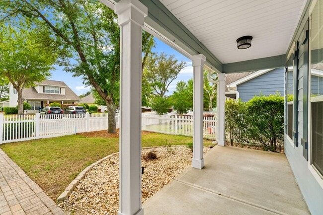 Building Photo - 486 Fanny Ann Way