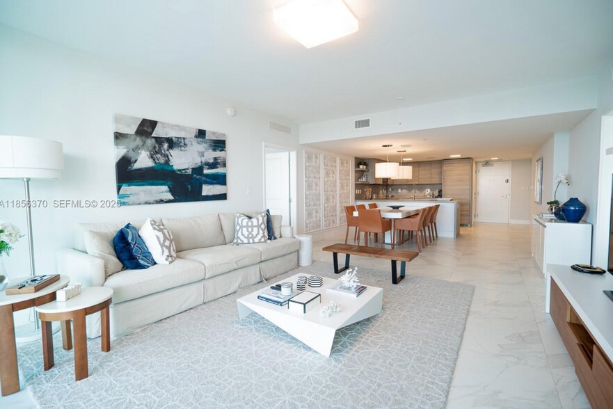 Building Photo - 400 Sunny Isles Blvd