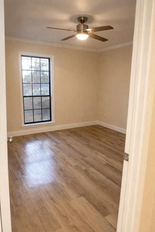 Building Photo - 2002 Bob White Dr