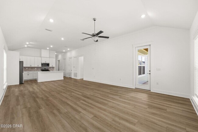 Building Photo - 836 Walsonham Dr
