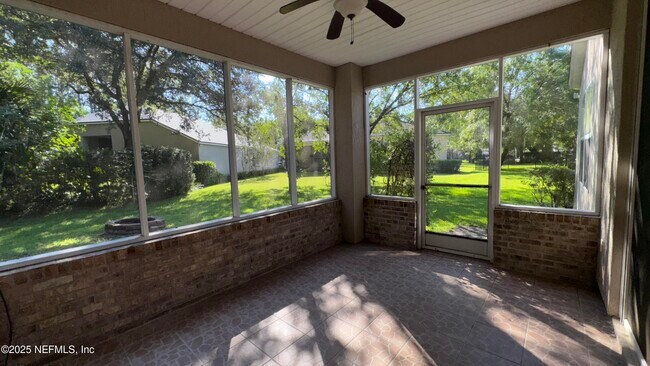 Building Photo - 614 Loire Ct