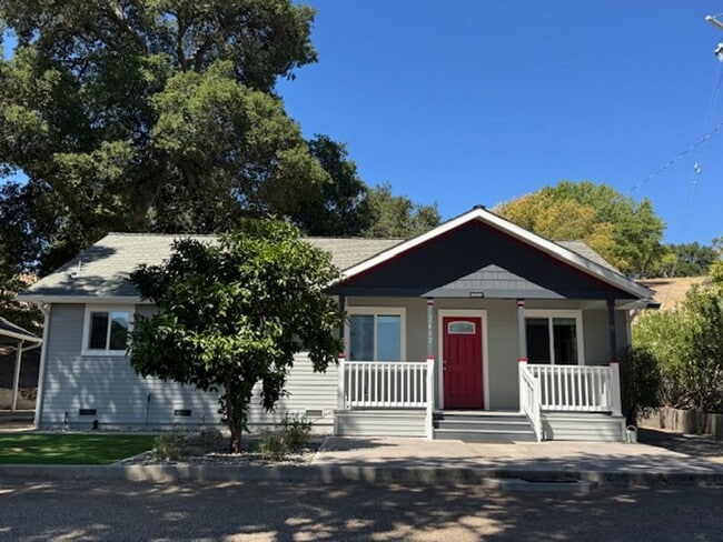 Primary Photo - 2 bedroom 2 bath home