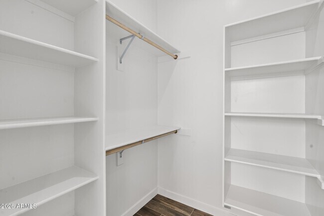 Building Photo - 22926 W La Mirada Dr