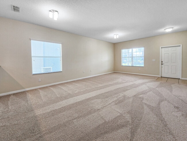 Building Photo - Gorgeous home in Independence!
