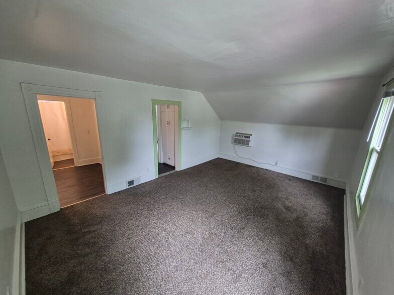 Living Room - 307 15th St S