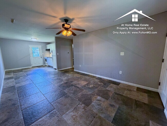Building Photo - 107 Spruce Dr