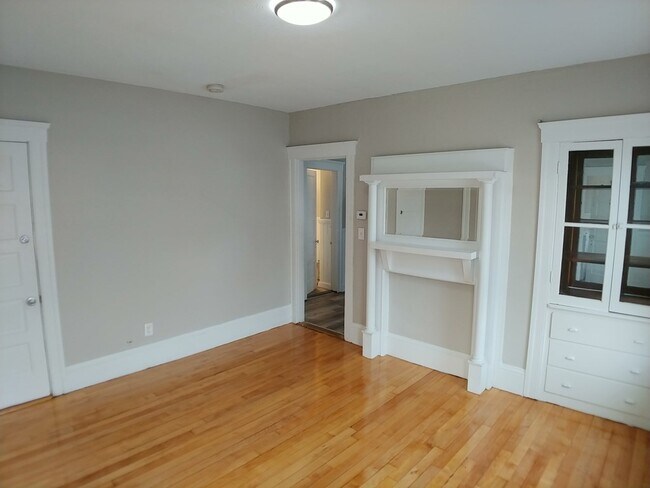 Building Photo - 76 Townsend St