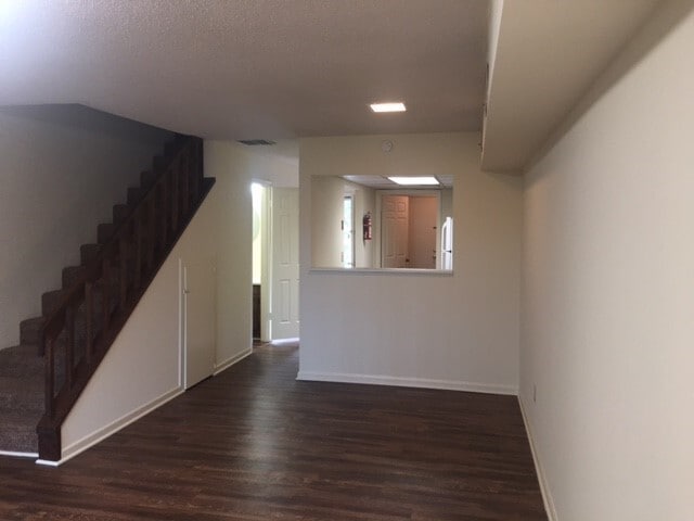 Building Photo - 200 Woody Rd