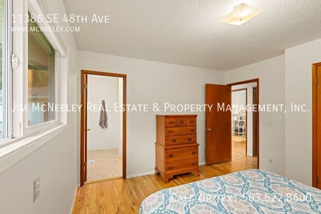 Building Photo - 11386 SE 48th Av