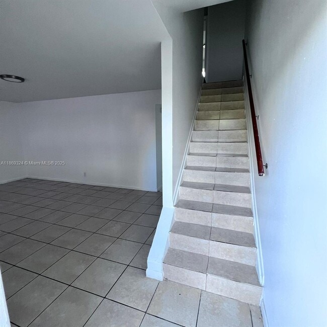 Building Photo - 5721 Blueberry Ct