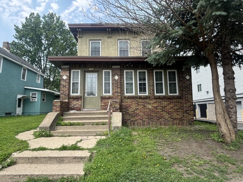 Primary Photo - 419 5th Ave S