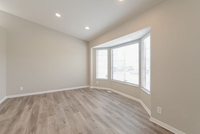 Building Photo - 5564 Lopalena Cir