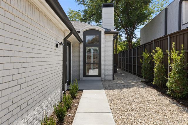 Building Photo - 5020 Thunder Rd