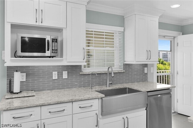 Building Photo - 1020 Swallow Ave