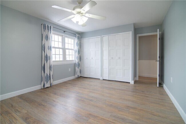 Building Photo - 23 Bullocks Point Ave