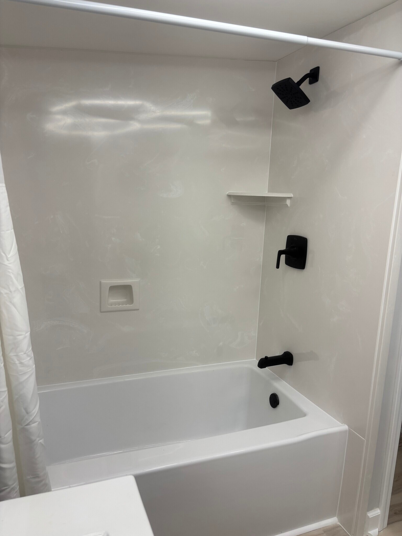 Back Bathroom - 1350 Sylvia Ave