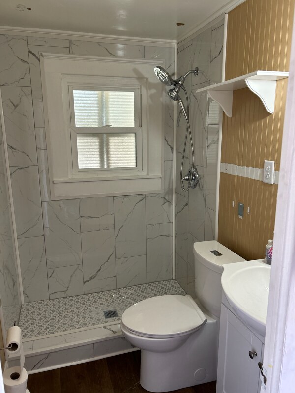 Building Photo - 119 S Rife St