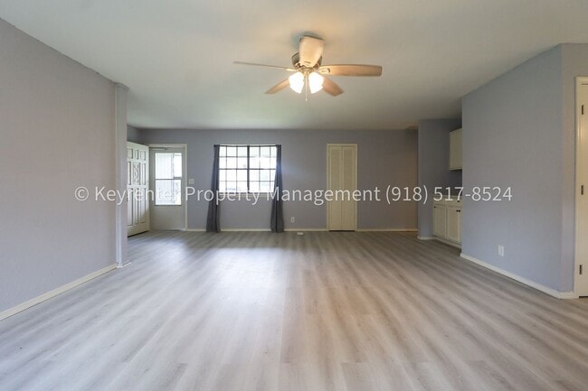 Building Photo - 4 Bed | 2 Bath in Broken Arrow!