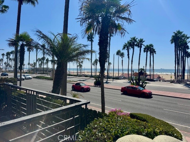 Building Photo - 200 Pacific Coast Hwy