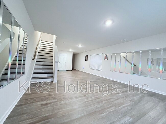 Building Photo - 4136 Trevino Dr