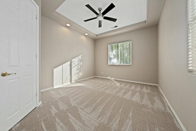 Building Photo - 79862 Amora Dr