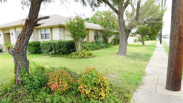 Building Photo - 1018 Fair Oaks Dr