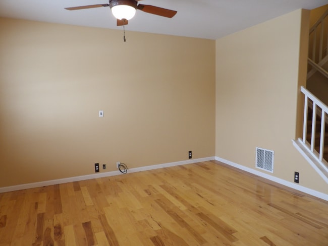 Building Photo - 1263 Walters Point
