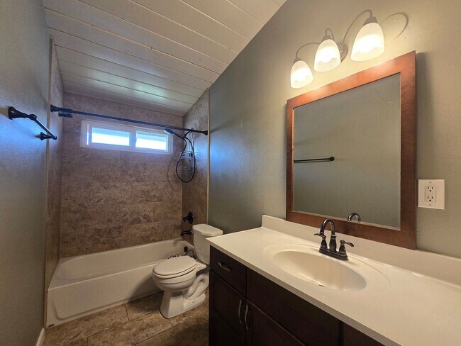 Building Photo - 5539 Baja Dr