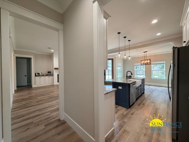 Building Photo - Elegant 4-Bedroom Home in Elliot Point with multiple neighborhood parks!