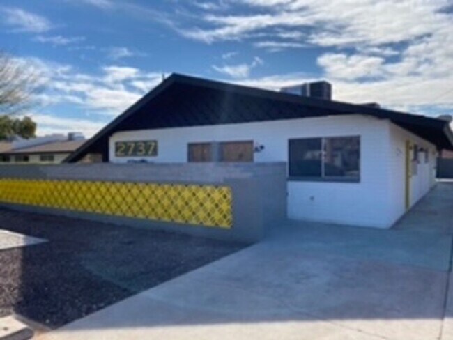 Building Photo - Sunshine