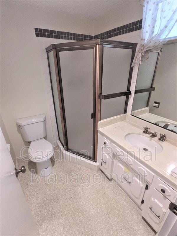 Building Photo - 1001 N Ave 67