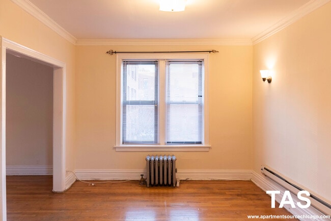 Building Photo - 617 W Melrose St