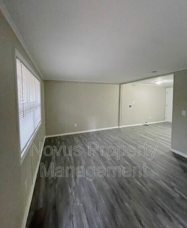 Building Photo - 60 Gees Ln