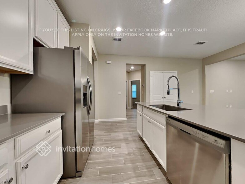 Building Photo - 9986 Lemon Grass Ln