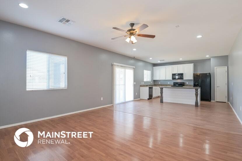 Building Photo - 5011 E Fishhook Ct