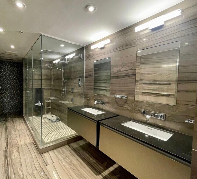 Building Photo - 92 SW 3rd St