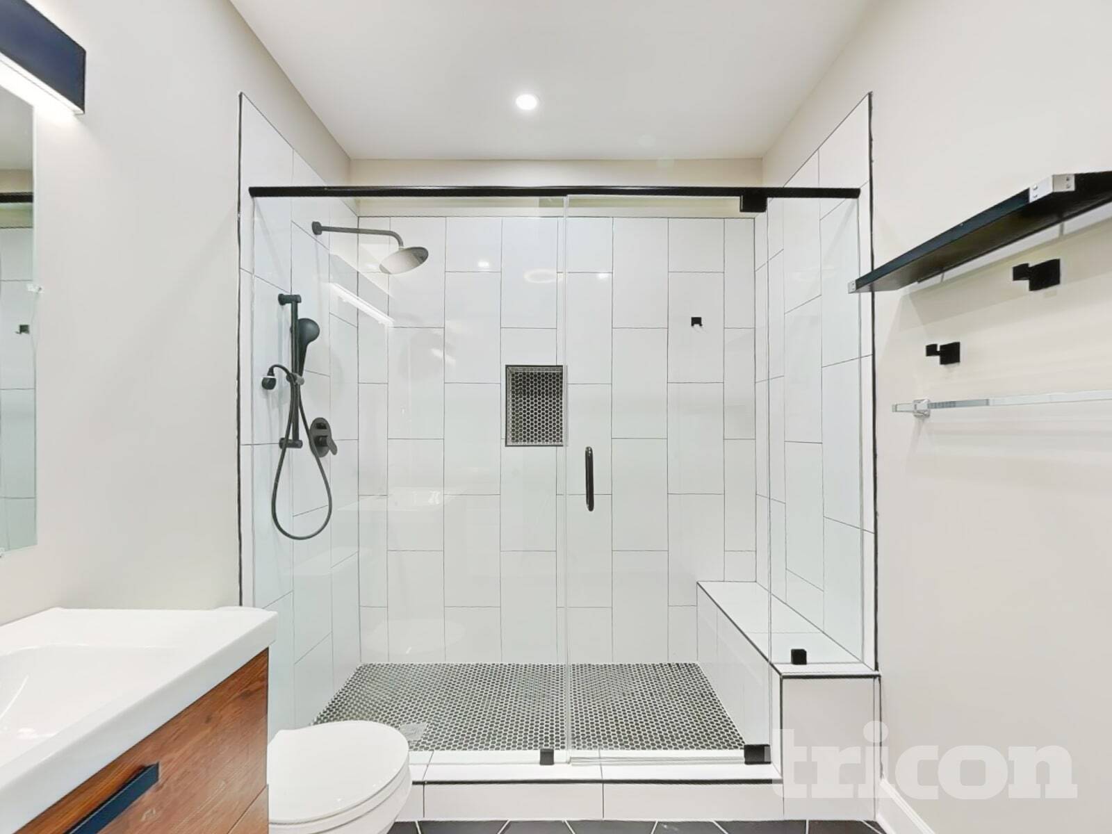 Building Photo - 716 Parkside Dr