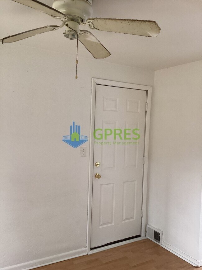 Building Photo - 9210-9212 Florida Ave.