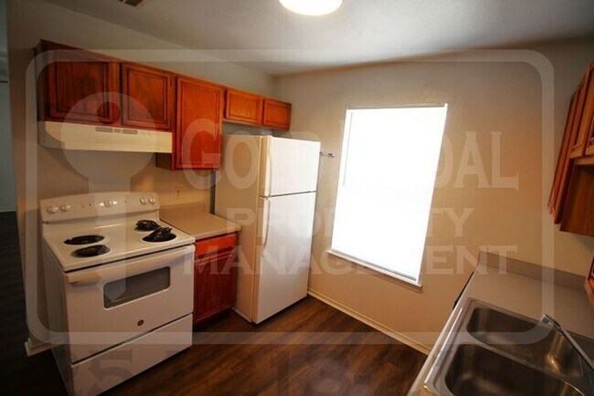 Building Photo - 1708 Windward Dr