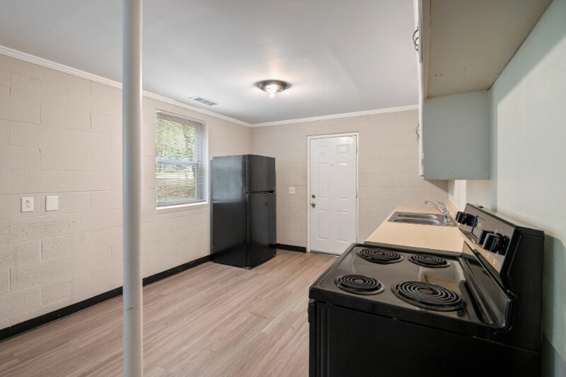 Building Photo - 2209 Morehead Ave