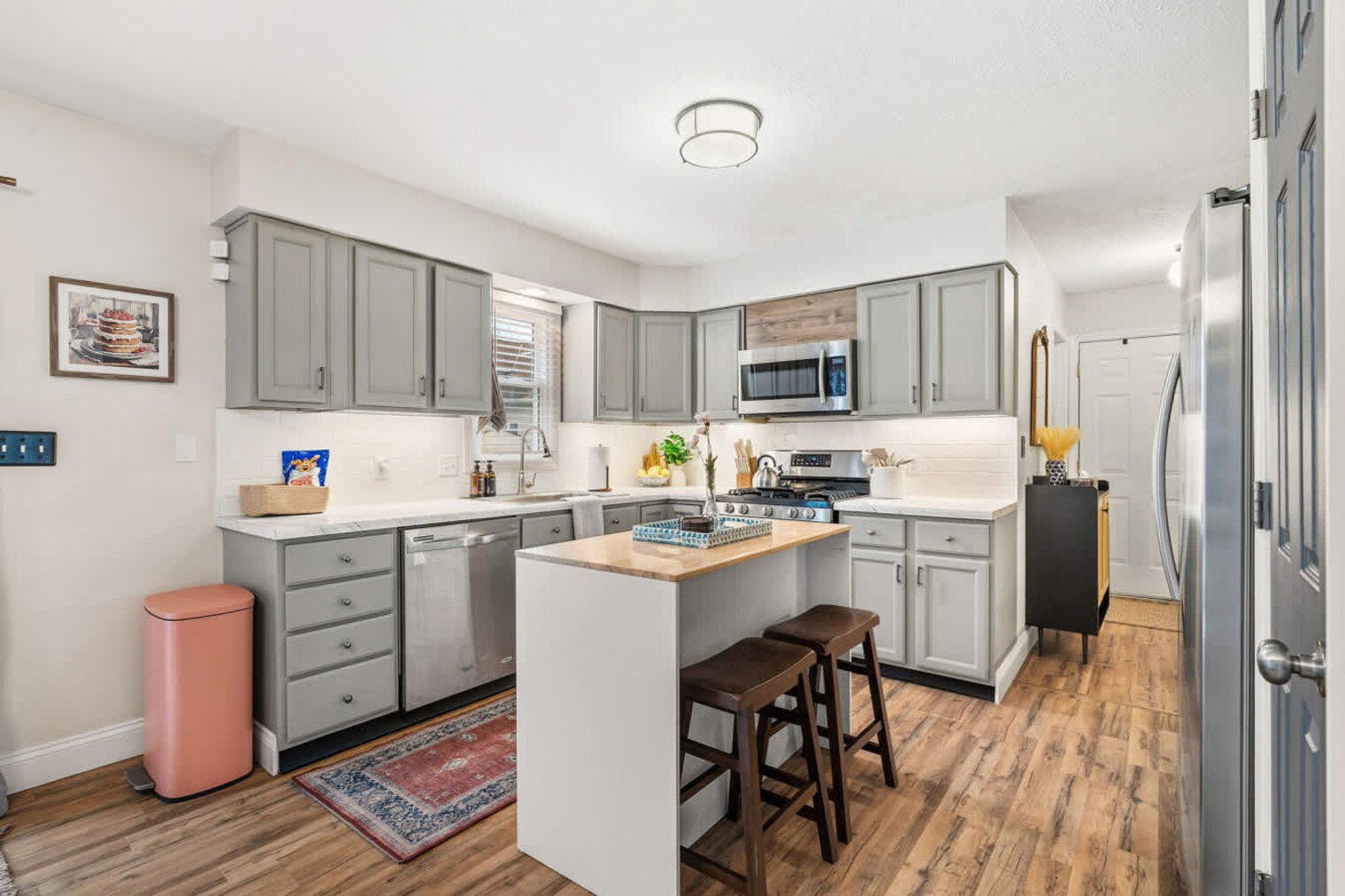 Building Photo - 185 Heights Ave